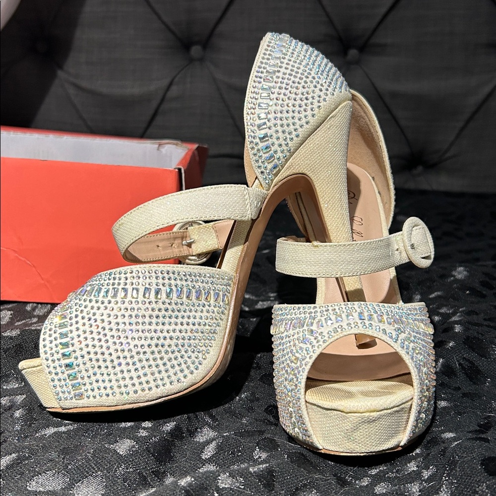 De Blossom Collection Glamorous Rhinestone Platform Heels